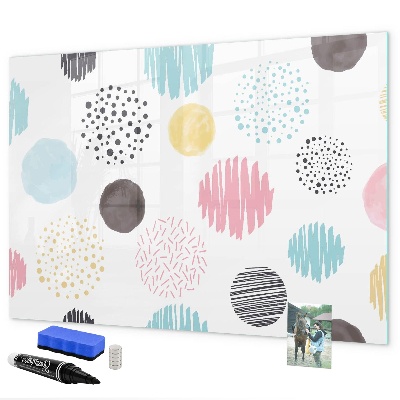 Pizarra magnética de pared con rotulador Un tablero colorido para recuerdos y notas.