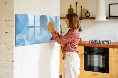 Pizarra magnética de pared con rotulador Un tablero colorido para notas y fotos.