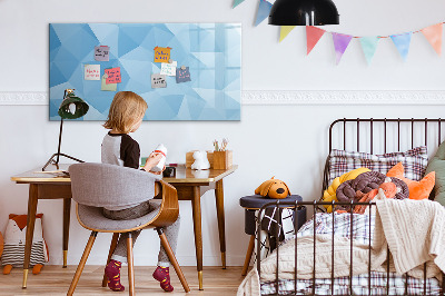 Pizarra magnética de pared con rotulador Un tablero colorido para notas y fotos.