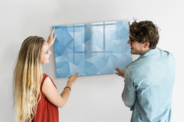 Pizarra magnética de pared con rotulador Un tablero colorido para notas y fotos.