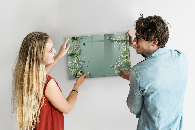 Pizarra magnética de pared con rotulador Un elegante tablero para notas y fotos.