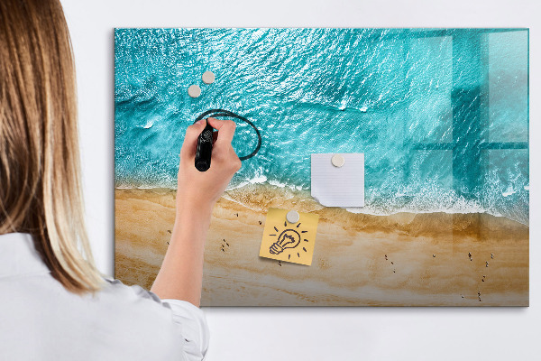 Pizarra magnética de pared con rotulador Un elegante tablero para notas y fotos.