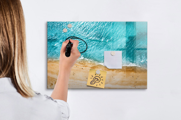 Pizarra magnética de pared con rotulador Un elegante tablero para notas y fotos.