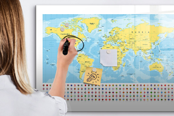 Pizarra borrable de cristal con imanes Un mapa del mundo para la personalización y los recuerdos.