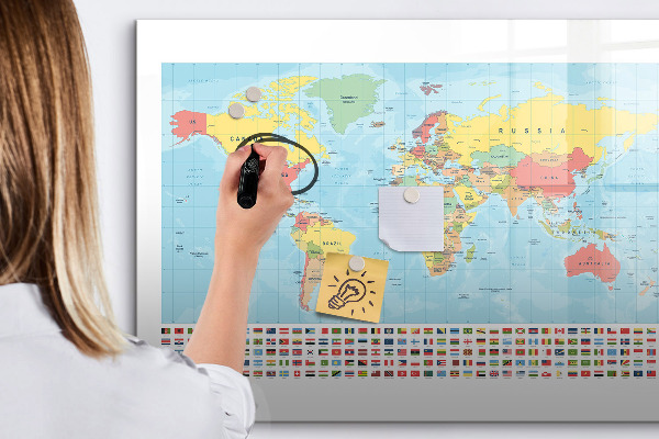 Pizarra borrable de cristal con imanes Mapa del mundo con lugares para marcar.