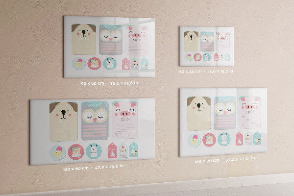 Pizarra magnética de pared con rotulador Notas y fotos coloridas en la pared