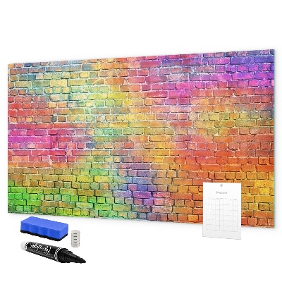 Pizarra magnética de pared con rotulador Una pared colorida con espacio para fotos.