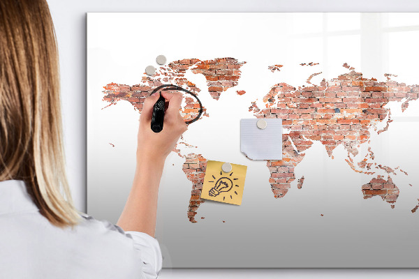 Pizarra magnética de pared con rotulador Mapa del mundo con fotos y notas.