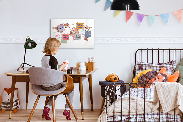 Pizarra magnética de pared con rotulador Mapa del mundo con fotos y notas.