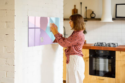 Pizarra magnética de pared con rotulador Un tablero colorido para notas y fotos.