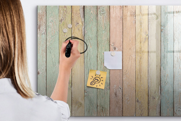 Pizarra magnética de pared con rotulador Un tablero colorido para fotos y notas.