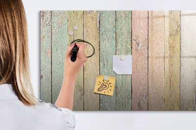 Pizarra magnética de pared con rotulador Un tablero colorido para fotos y notas.