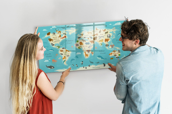 Pizarra borrable de cristal con imanes Mapa del mundo con ilustraciones y fotografías.
