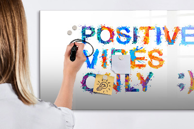 Pizarra magnética de pared con rotulador Vibraciones positivas con un estilo colorido