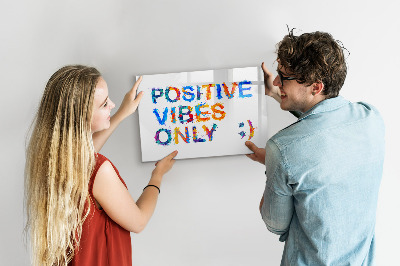 Pizarra magnética de pared con rotulador Vibraciones positivas con un estilo colorido