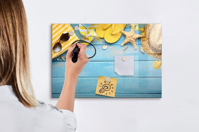Pizarra magnética de pared con rotulador Recuerdos de verano sobre un fondo azul