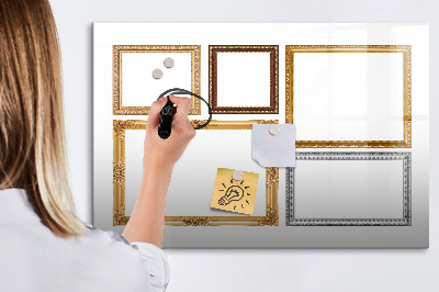 Pizarra borrable de cristal con imanes Un espacio creativo para fotos y notas.