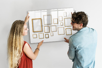 Pizarra borrable de cristal con imanes Un espacio creativo para fotos y notas.