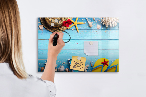 Pizarra magnética de pared con rotulador Recuerdos de verano sobre un fondo azul