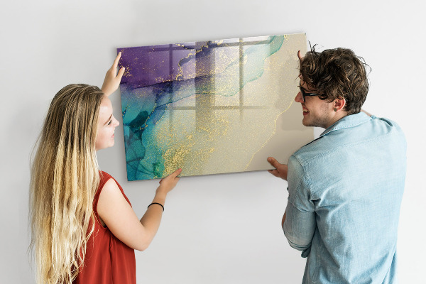 Pizarra magnética de pared con rotulador Un tablero colorido para notas y fotos.