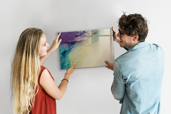 Pizarra magnética de pared con rotulador Un tablero colorido para notas y fotos.