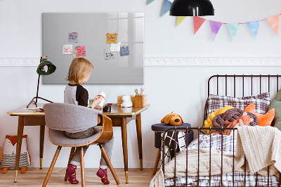 Pizarra magnética de pared con rotulador Un práctico tablero para notas y fotos.