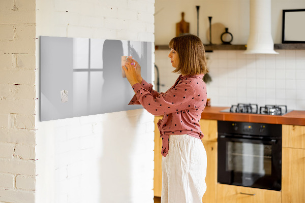 Pizarra magnética de pared con rotulador Un práctico tablero para notas y fotos.