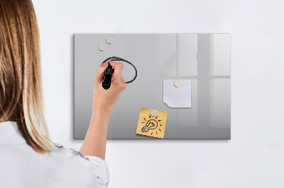 Pizarra magnética de pared con rotulador Un práctico tablero para notas y fotos.