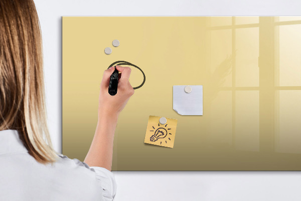 Pizarra magnética de pared con rotulador Un lugar acogedor para recuerdos y notas.