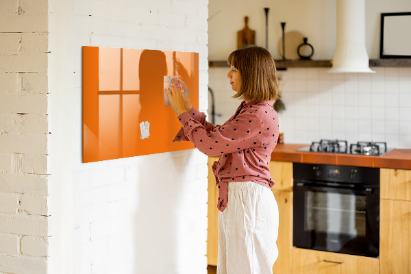 Pizarra magnética de pared con rotulador Una forma creativa de presentar tus fotos