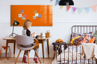 Pizarra magnética de pared con rotulador Una forma creativa de presentar tus fotos