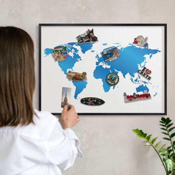 Pizarra magnética para colección de imanes con marco negro Mapa del mundo