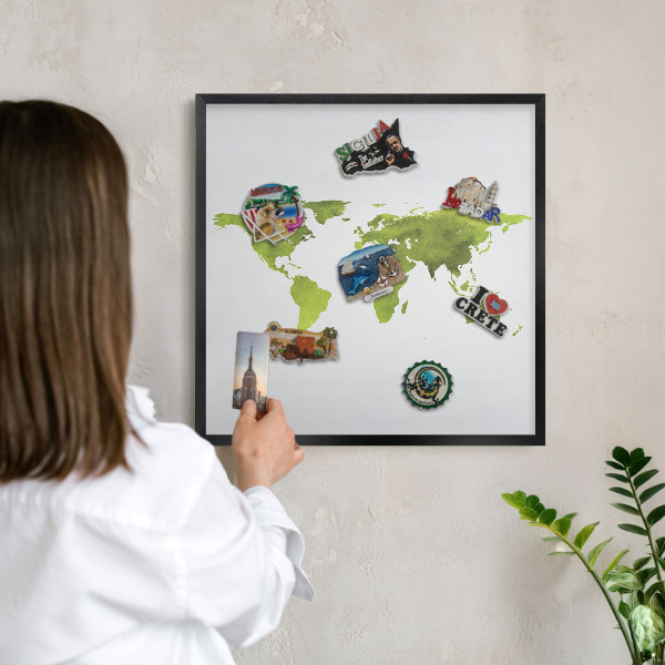 Pizarra magnética para colección de imanes con marco negro Mapa verde