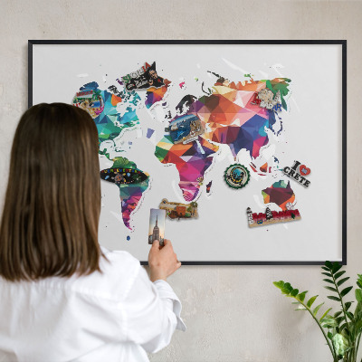 Pizarra magnética para colección de imanes con marco negro Mapa del mundo