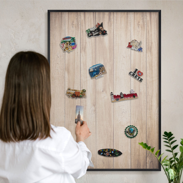 Pizarra magnética para colección de imanes con marco negro Tablas de madera