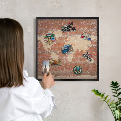 Pizarra magnética para colección de imanes con marco negro Mapa de ladrillos