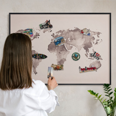 Pizarra magnética para colección de imanes con marco negro Mapa del mundo