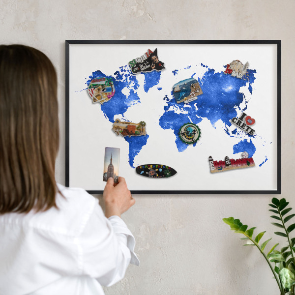Pizarra magnética para colección de imanes con marco negro Mapa del mundo
