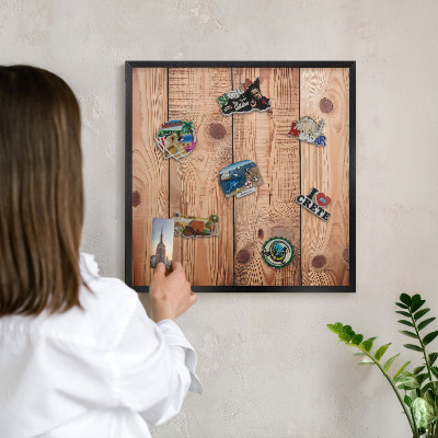 Pizarra magnética para colección de imanes con marco negro Tablas de madera