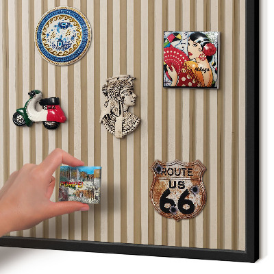 Pizarra magnética para colección de imanes con marco negro Listones de madera