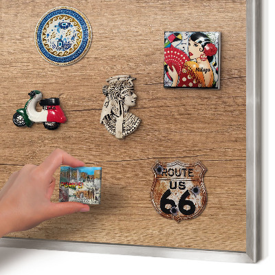 Pizarra para imanes de viajes en color plata Textura de madera