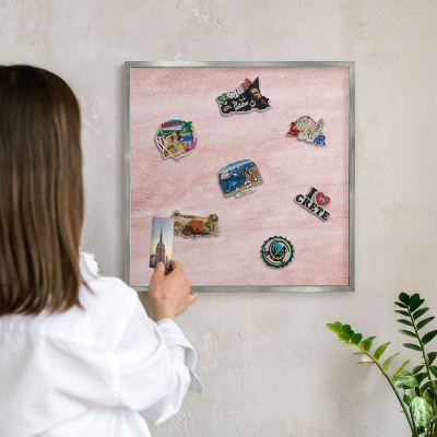 Pizarra magnética para souvenirs de viajes con marco plateado Textura rosa