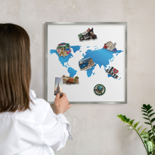 Pizarra magnética para souvenirs de viajes con marco plateado Mapa del mundo