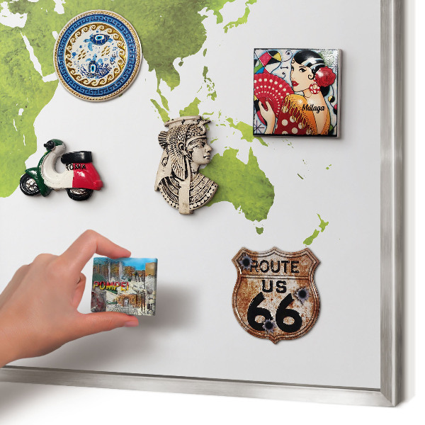 Pizarra magnética para souvenirs de viajes con marco plateado Mapa verde
