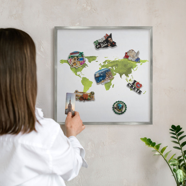 Pizarra magnética para souvenirs de viajes con marco plateado Mapa verde
