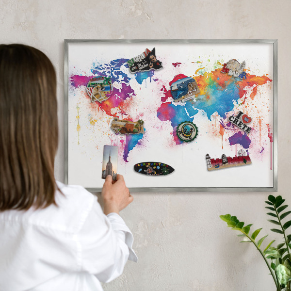Pizarra magnética para souvenirs de viajes con marco plateado Mapa de colores