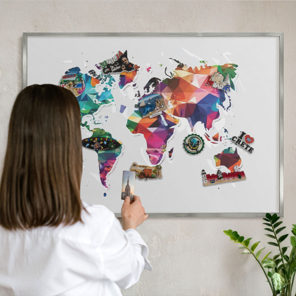 Pizarra magnética para souvenirs de viajes con marco plateado Mapa del mundo