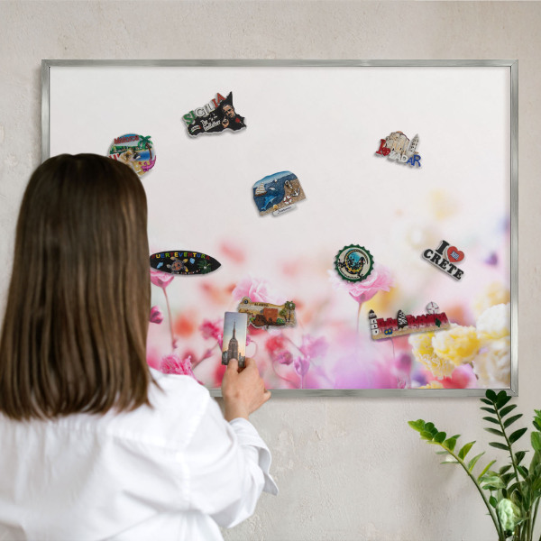 Pizarra magnética para souvenirs de viajes con marco plateado Flores en tonos pastel