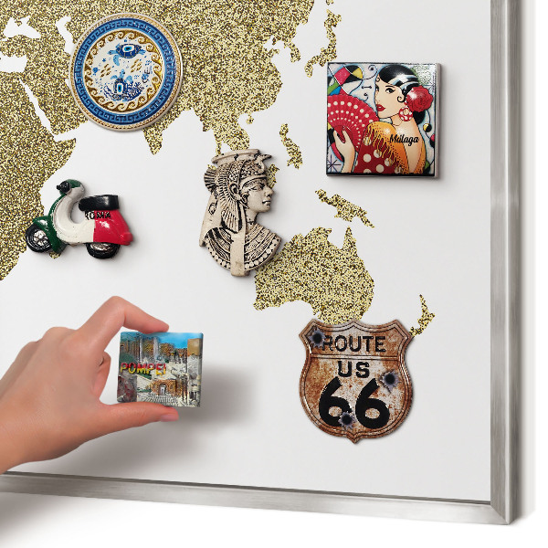 Pizarra magnética para souvenirs de viajes con marco plateado Mapa del mundo