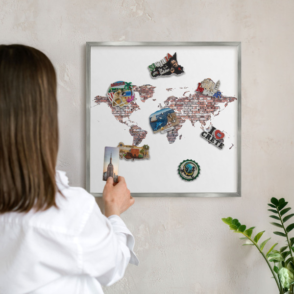 Pizarra para imanes de viajes en color plata Mundo de ladrillos